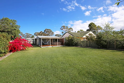 Hayes Beach House I Award Winner I 4 Mins To Beach - Accommodation Tasmania 8