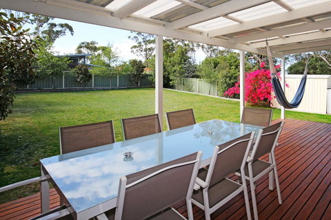 Hayes Beach House I Award Winner I 4 Mins To Beach - Accommodation Tasmania 1