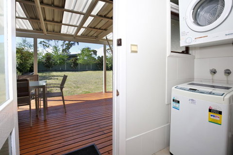 Hayes Beach House I Award Winner I 4 Mins To Beach - Accommodation Tasmania 15