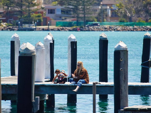 Oxley 8 At Tuncurry - Accommodation Tasmania 4