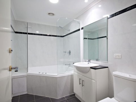 Messines Street, Breakwater Apartment, 104 - Accommodation Tasmania 9