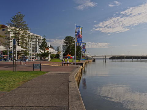 Oaks The Entrance Waterfront Suites - Accommodation Tasmania 12