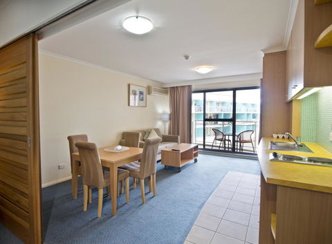 Oaks The Entrance Waterfront Suites - Accommodation Tasmania 11