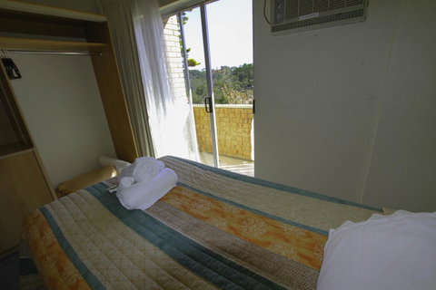 Rest Easy Motel - Accommodation Tasmania 17