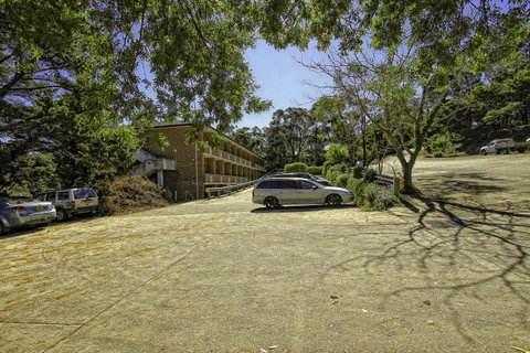 Rest Easy Motel - Accommodation Tasmania 24