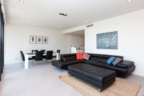 Brand New Executive Apartment - Accommodation Tasmania 1