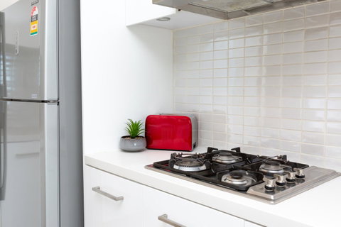 Brand New Executive Apartment - Accommodation Tasmania 7
