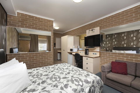Grand Manor Motor Inn - Accommodation Tasmania 7