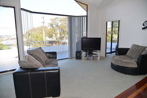 The Boat House - Accommodation Tasmania 9