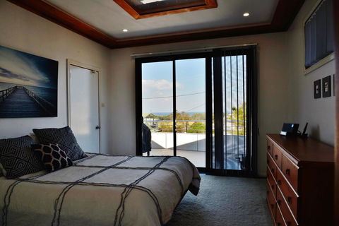 The Boat House - Accommodation Tasmania 11