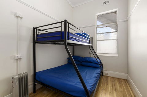 Ady's Place Backpackers, Sydney - Accommodation Tasmania 3