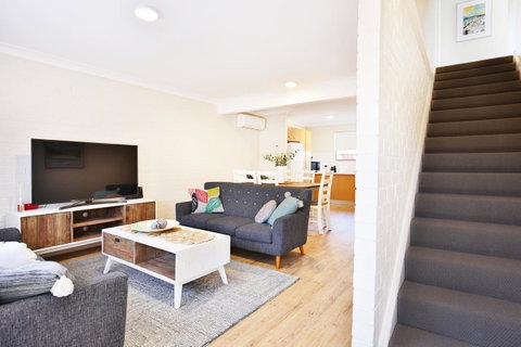 Abode @ Culburra - Pet Friendly - 4 Mins To Beach - Accommodation Tasmania 7