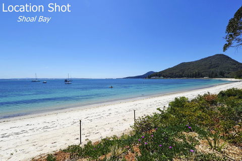 Ronald Avenue 1/65 - Shoal Bay - Accommodation Tasmania 10