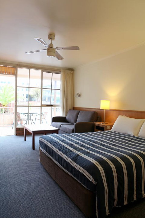 Summerhill Motor Inn - Accommodation Tasmania 33