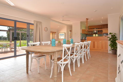 JE Guesthouse, Central To All The Hunter Valley Has To Offer - Accommodation Tasmania 0