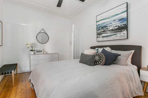 Seaspray - Manly Beach Apartment Close To The Sand - Accommodation Tasmania 1