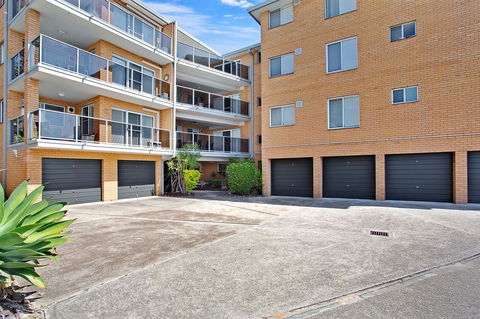 Victoria Parade, Kiah, Unit 10, 53 - Accommodation Tasmania 12