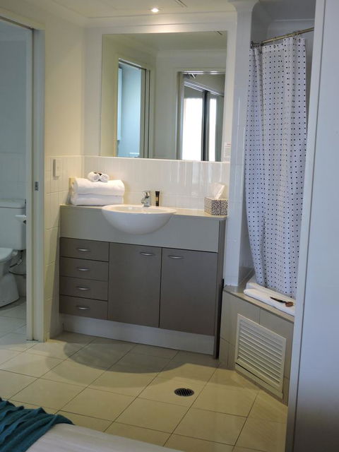 BASE Holidays - Ettalong Beach Premium Apartments - Accommodation Tasmania 8