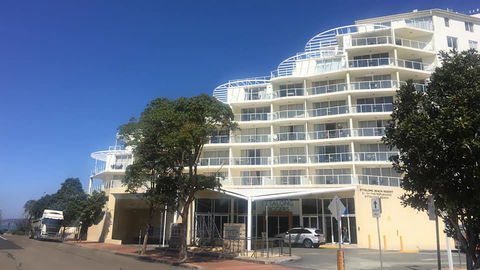 BASE Holidays - Ettalong Beach Premium Apartments - Accommodation Tasmania 0