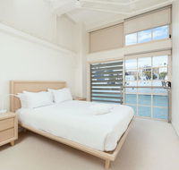 Waterfront Apartment on Sydney Harbour - Accommodation Tasmania