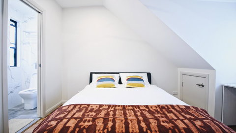 Cozy 5 Bed House In Sydney - Accommodation Tasmania 17