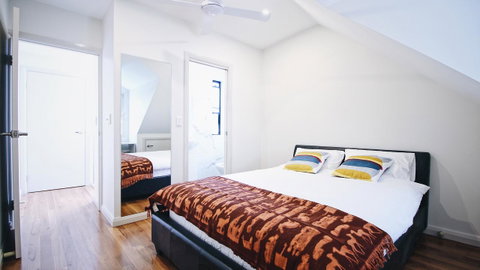 Cozy 5 Bed House In Sydney - Accommodation Tasmania 12