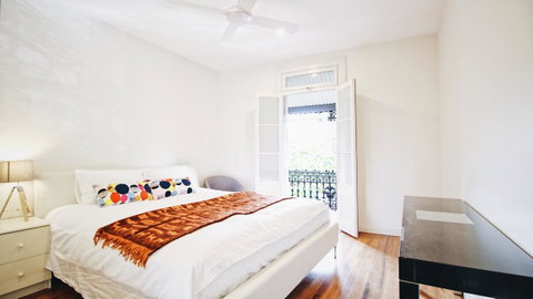 Cozy 5 Bed House In Sydney - Accommodation Tasmania 24
