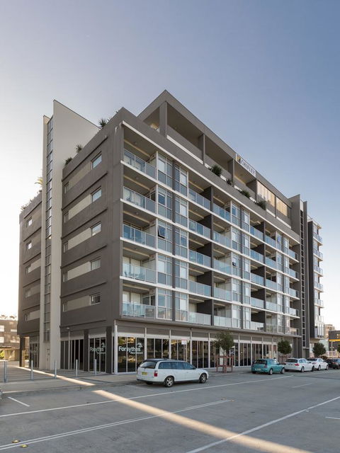Honeysuckle Executive Apartments - Accommodation Tasmania 0