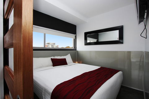 Honeysuckle Executive Apartments - Accommodation Tasmania 34