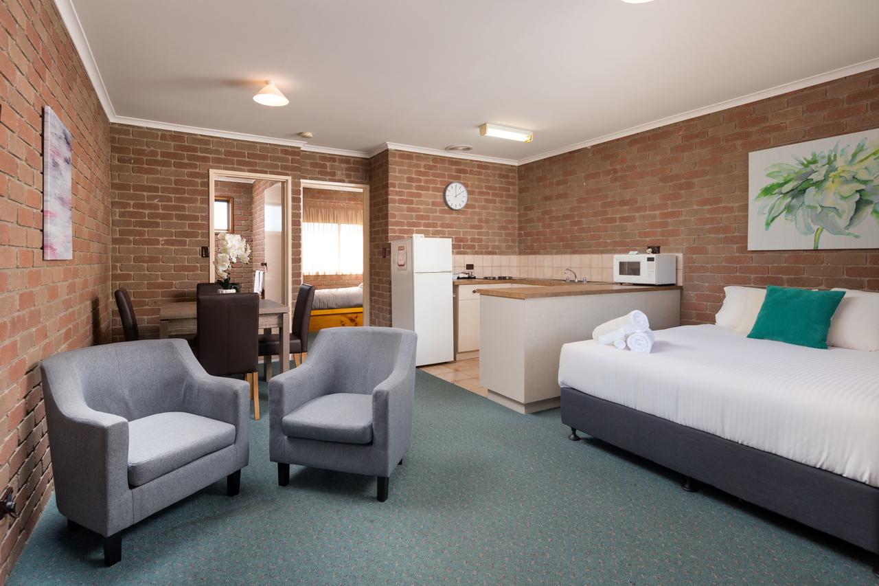 Corowa NSW Accommodation Tasmania