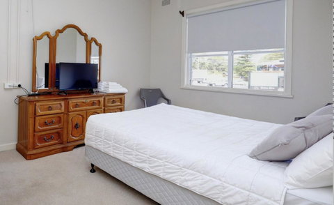 Lakes And Ocean Hotel Forster - Accommodation Tasmania 1