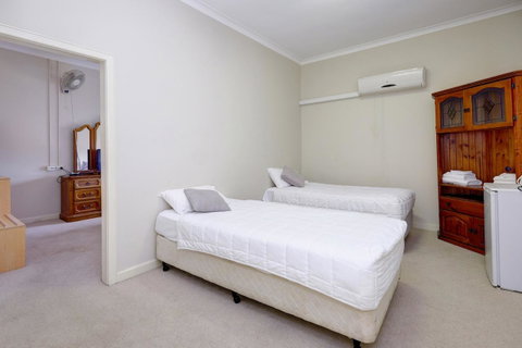 Lakes And Ocean Hotel Forster - Accommodation Tasmania 4