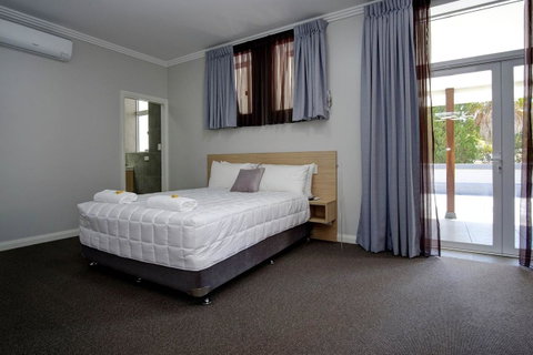 Lakes And Ocean Hotel Forster - Accommodation Tasmania 19