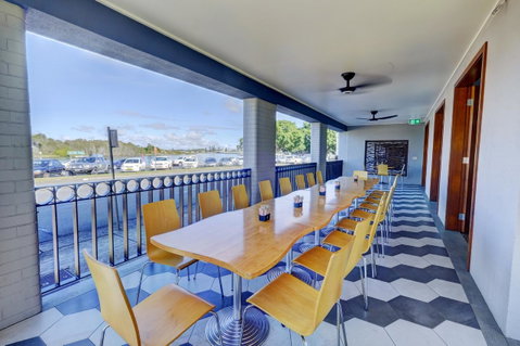 Lakes And Ocean Hotel Forster - Accommodation Tasmania 7