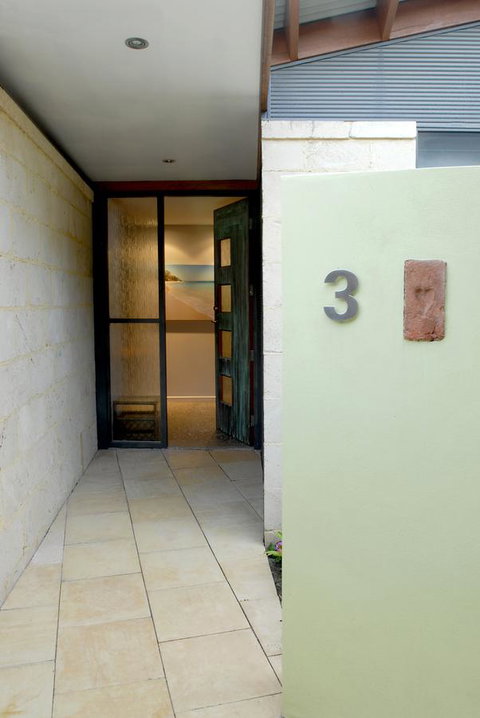 By The Beach B&B Self Contained Apartments - Accommodation Tasmania 26