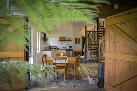 Arcadia - The Barn Cottage & Rosehill Cottage - Accommodation Tasmania 9