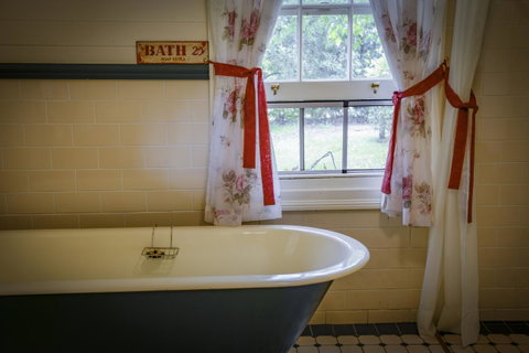 Arcadia - The Barn Cottage & Rosehill Cottage - Accommodation Tasmania 18