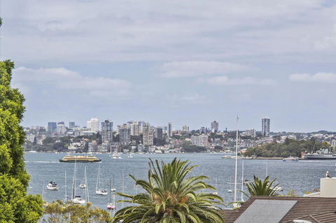 Summery, Spacious 4 Bed Home In Kurraba Point - Accommodation Tasmania 17