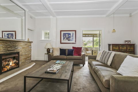 Summery, Spacious 4 Bed Home In Kurraba Point - Accommodation Tasmania 11
