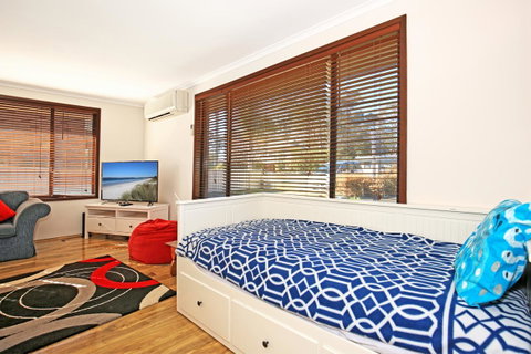 Sandy Toes Beach House Jervis Bay - 2min To Beach - Accommodation Tasmania 4