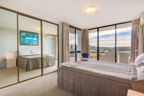 Pacific Towers Beach Resort - Accommodation Tasmania 38