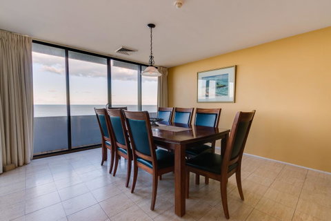 Pacific Towers Beach Resort - Accommodation Tasmania 24