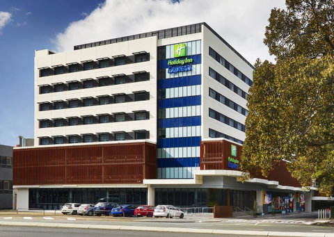 Holiday Inn Express Newcastle, An IHG Hotel - Accommodation Tasmania 1
