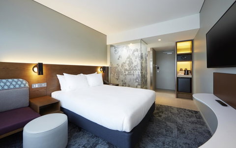Holiday Inn Express Newcastle, An IHG Hotel - Accommodation Tasmania 23