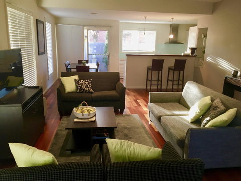 Encore Apartments - Accommodation Tasmania 0