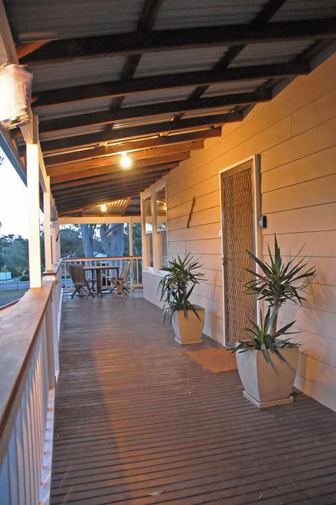 Bush & Bay Cottage - Accommodation Tasmania 19