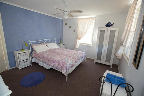 Bush & Bay Cottage - Accommodation Tasmania 8