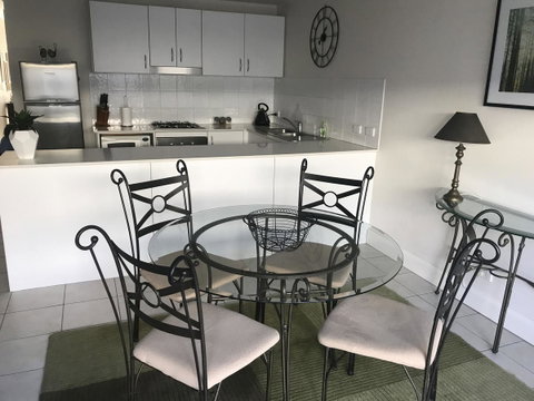 Travers Street Apartment - Accommodation Tasmania 4