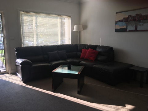 Travers Street Apartment - Accommodation Tasmania 8