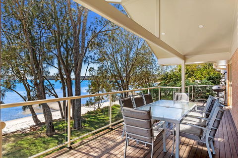 Foreshore Drive, 123, Sandranch - Accommodation Tasmania 0